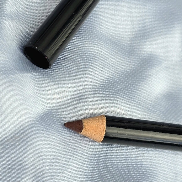 🟠 ☆ NWOT ☆ Bodyography Lip Liner Pencil "Timber" Nude Light Brown - Picture 6 of 7